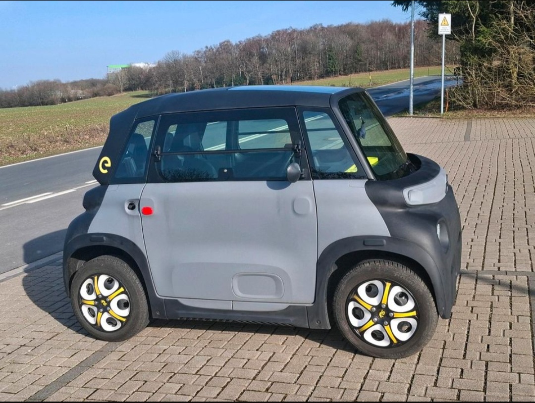 Noch ein Würfel in die Familie gekommen.